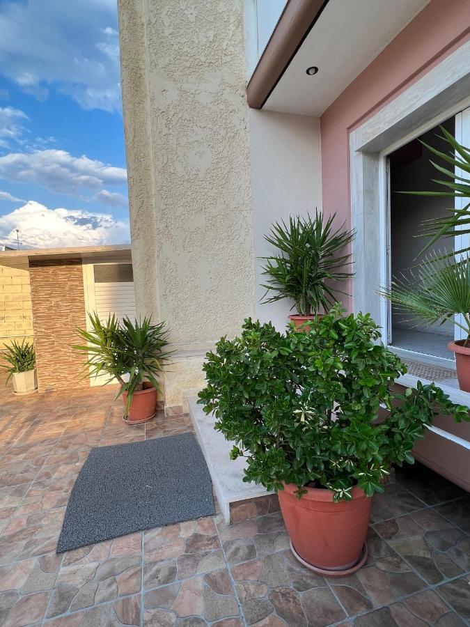 Vangelis Vrasná Exterior foto